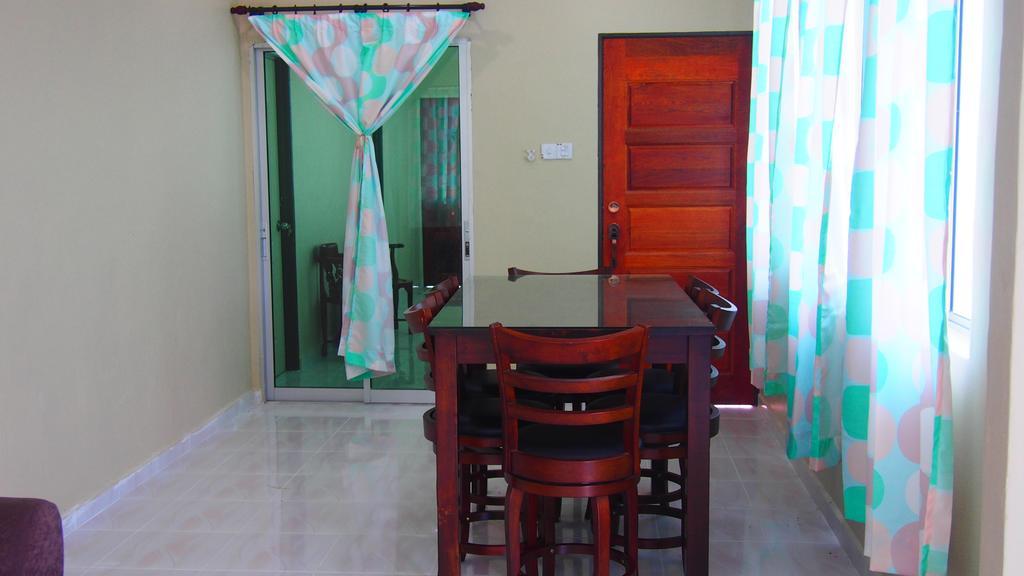 Tamteh Homestay Ayer Hitam المظهر الخارجي الصورة